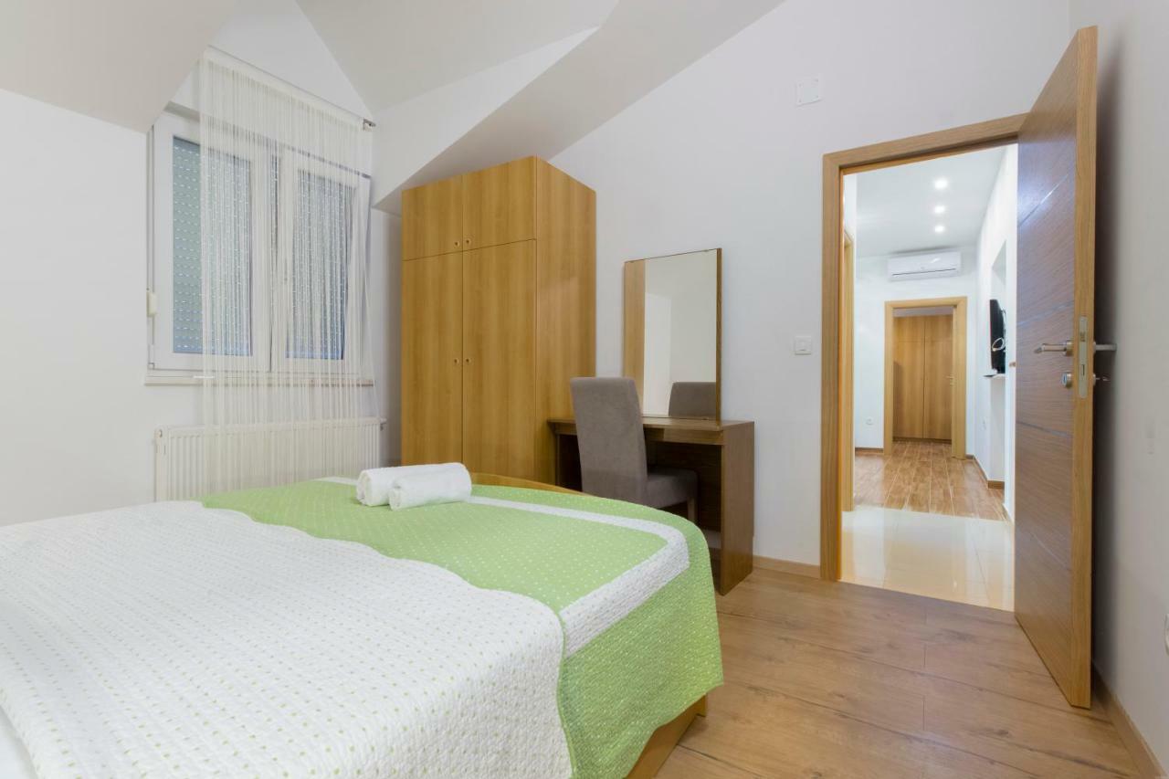Apartmani Skelin***/**** Kaštela Eksteriør bilde